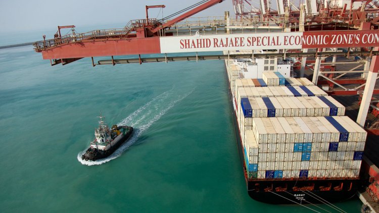 Container Throughput at Iran&rsquo;s Biggest Commercial Port Surveyed