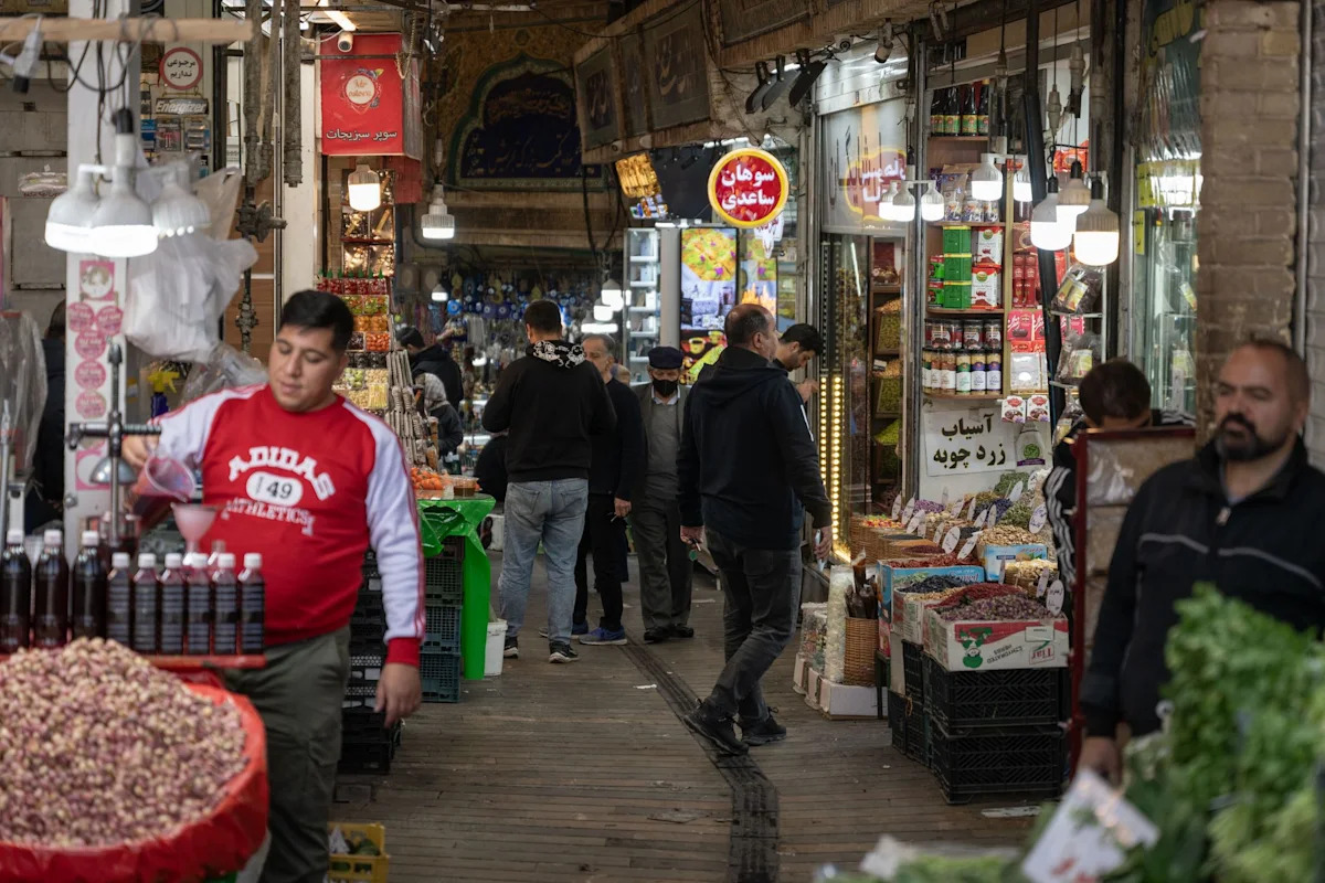 Iranian currency plummets to record low